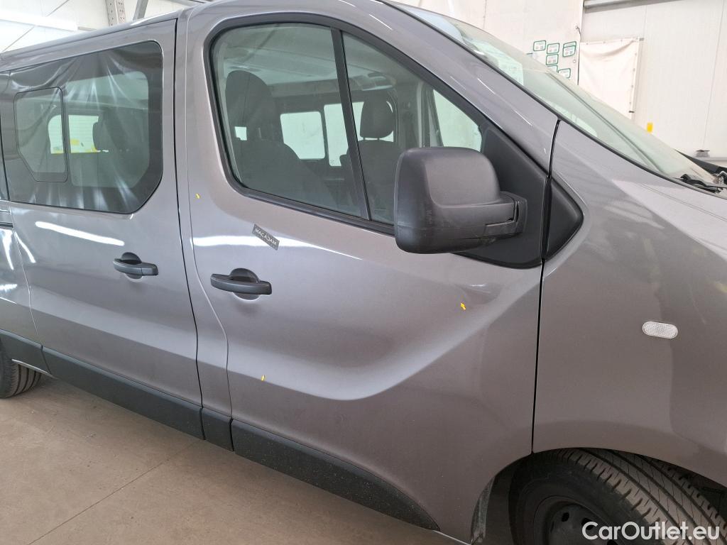  Renault  Trafic RENAULT  4p Combi Zen L2 Energy dCi 145 8 places #77