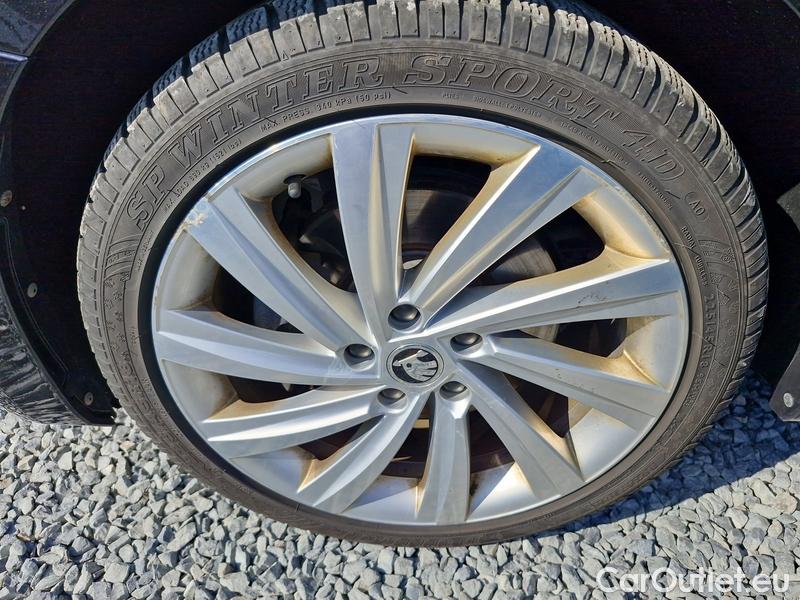  Skoda  Octavia  Combi (NX3)(2020) Oct.C.2.0TDI 110 4x4 Style AT #2