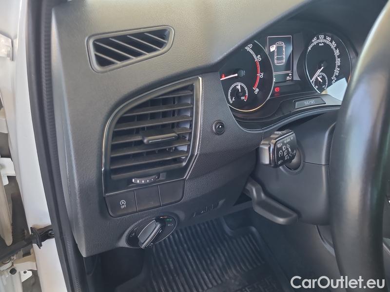  Skoda  Fabia  Combi (2015) Com.1.0TSI 70 Ambition 5d #3