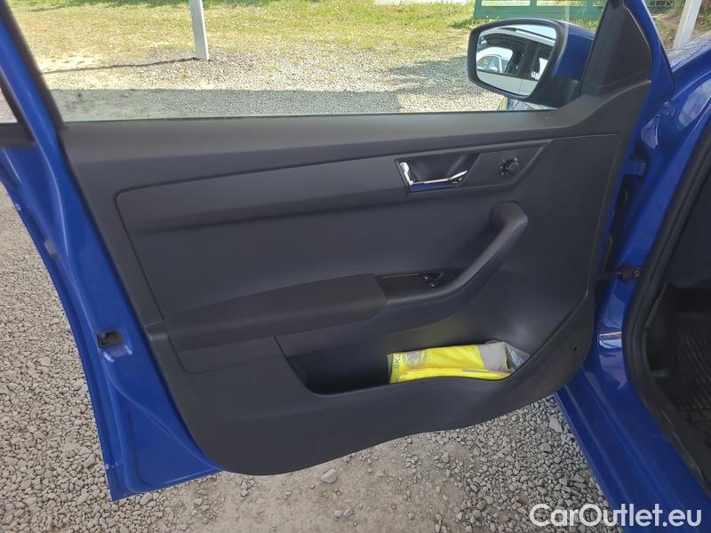  Skoda  Fabia  Combi (2015) Com.1.0TSI 70 Ambition 5d #13