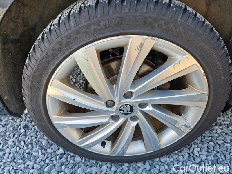  Skoda  Octavia  Combi (NX3)(2020) Oct.C.2.0TDI 110 4x4 Style AT #19