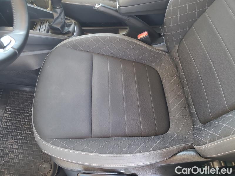  Skoda  Fabia  Combi (2015) Com.1.0TSI 70 Ambition 5d #4