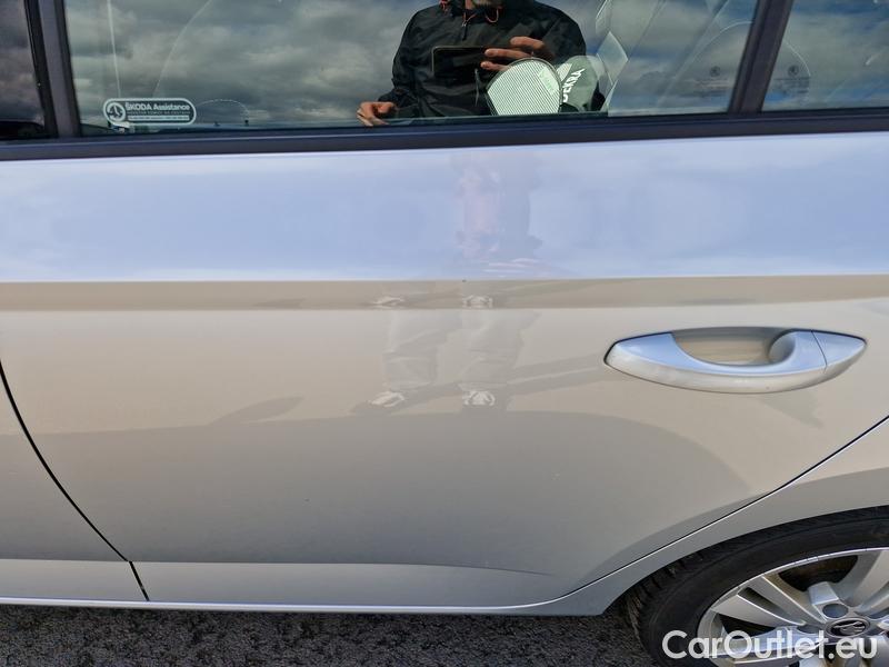  Skoda  Fabia  Combi (2015) Com.1.0TSI 70 Ambition 5d #9
