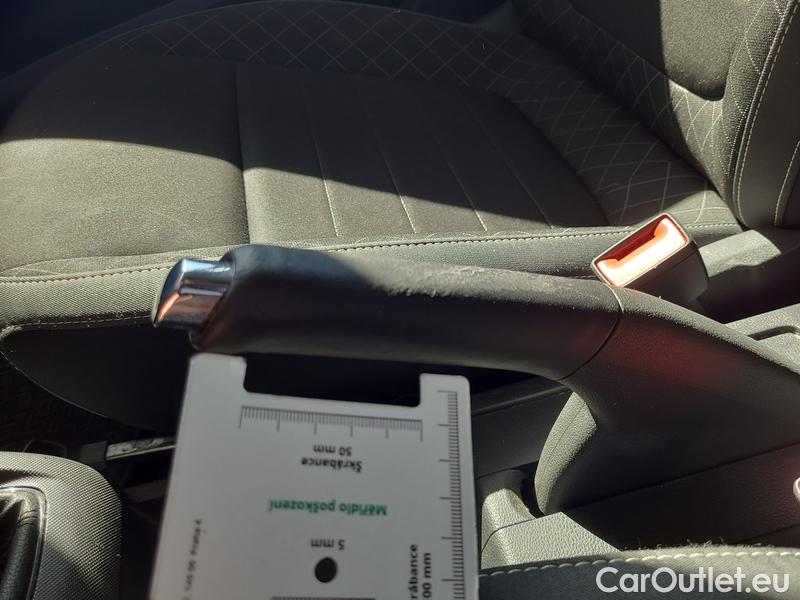  Skoda  Fabia  Combi (2015) Com.1.0TSI 70 Ambition 5d #8