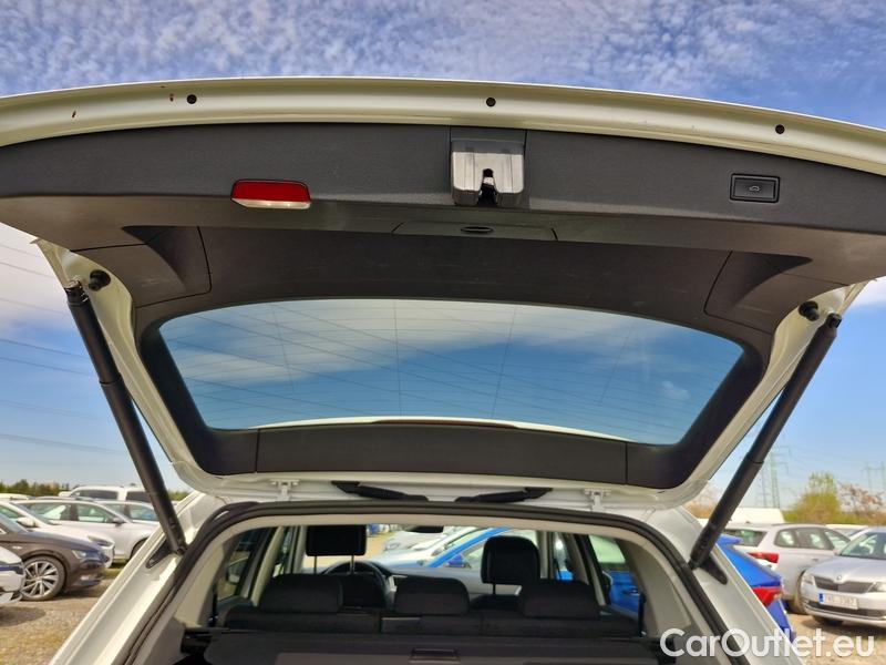 Volkswagen  Tiguan  (AX1)(2020) Tig.All.2.0TDI 110 Elegance AT #19