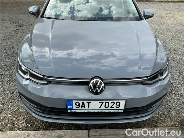  Volkswagen  Golf  1,0 TSI 81 Life 5d #1