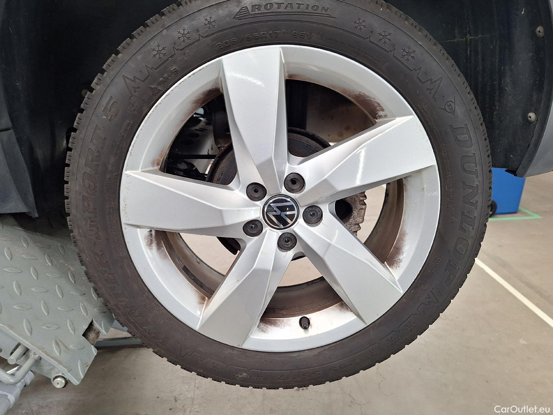  Volkswagen  T-CROSS VW,  '18, Volkswagen  1.0 TSI 81kW Style 5d #16