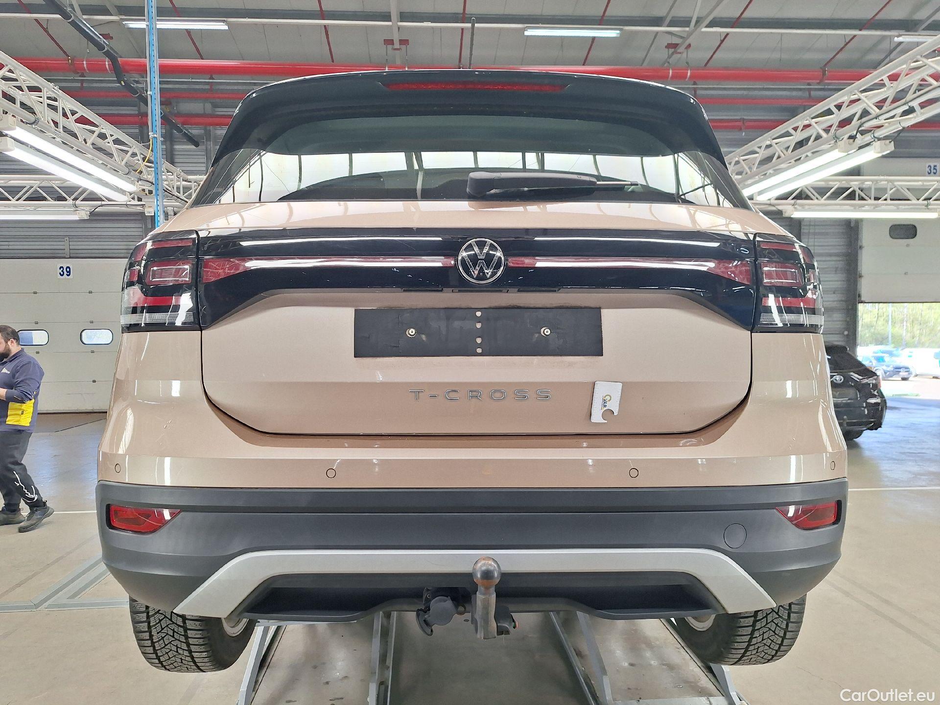  Volkswagen  T-CROSS VW,  '18, Volkswagen  1.0 TSI 81kW Style 5d #9