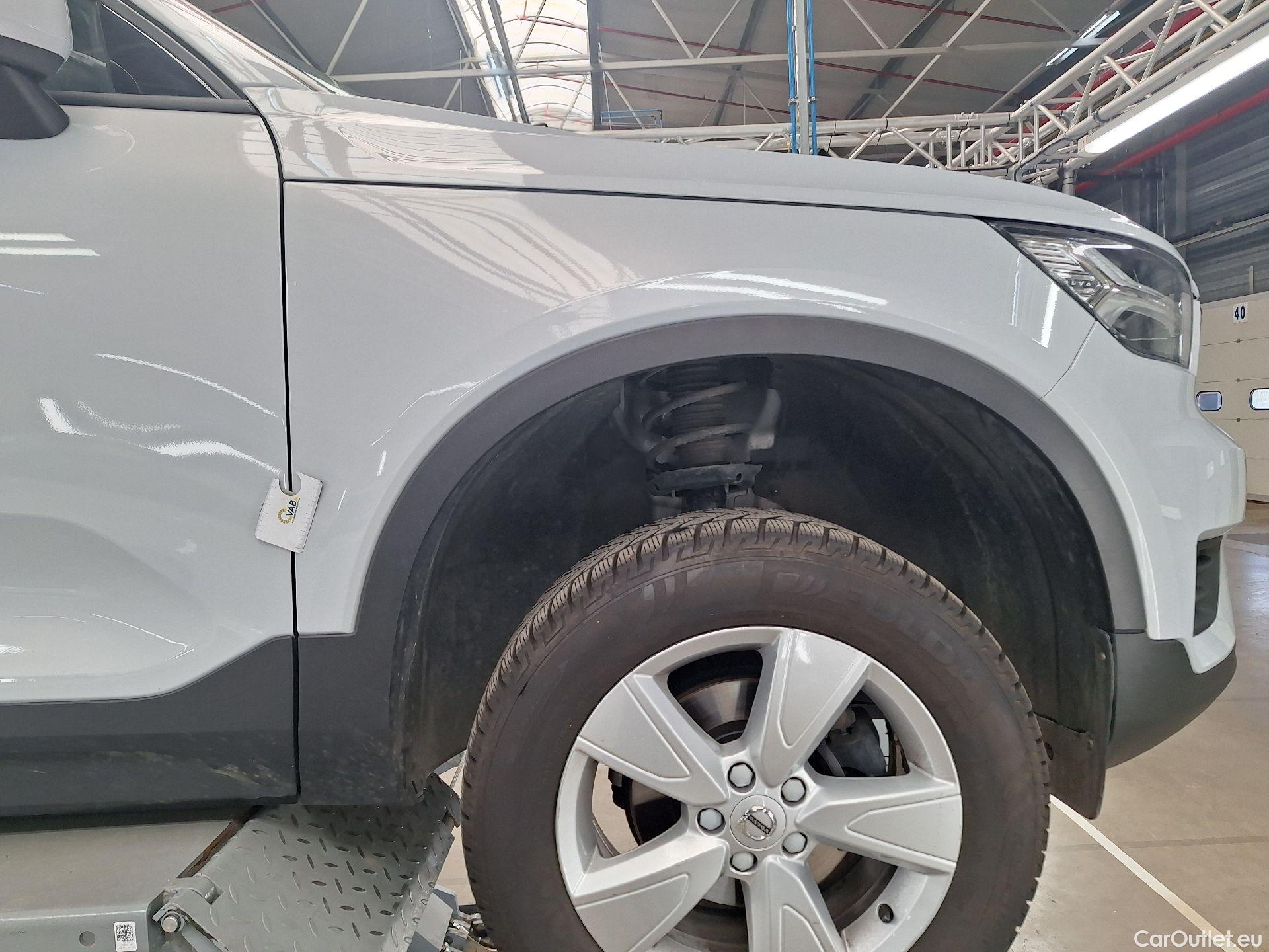  Volvo  XC 40 Volvo, XC40 '17, Volvo XC40 T2 Momentum Core 5d #10