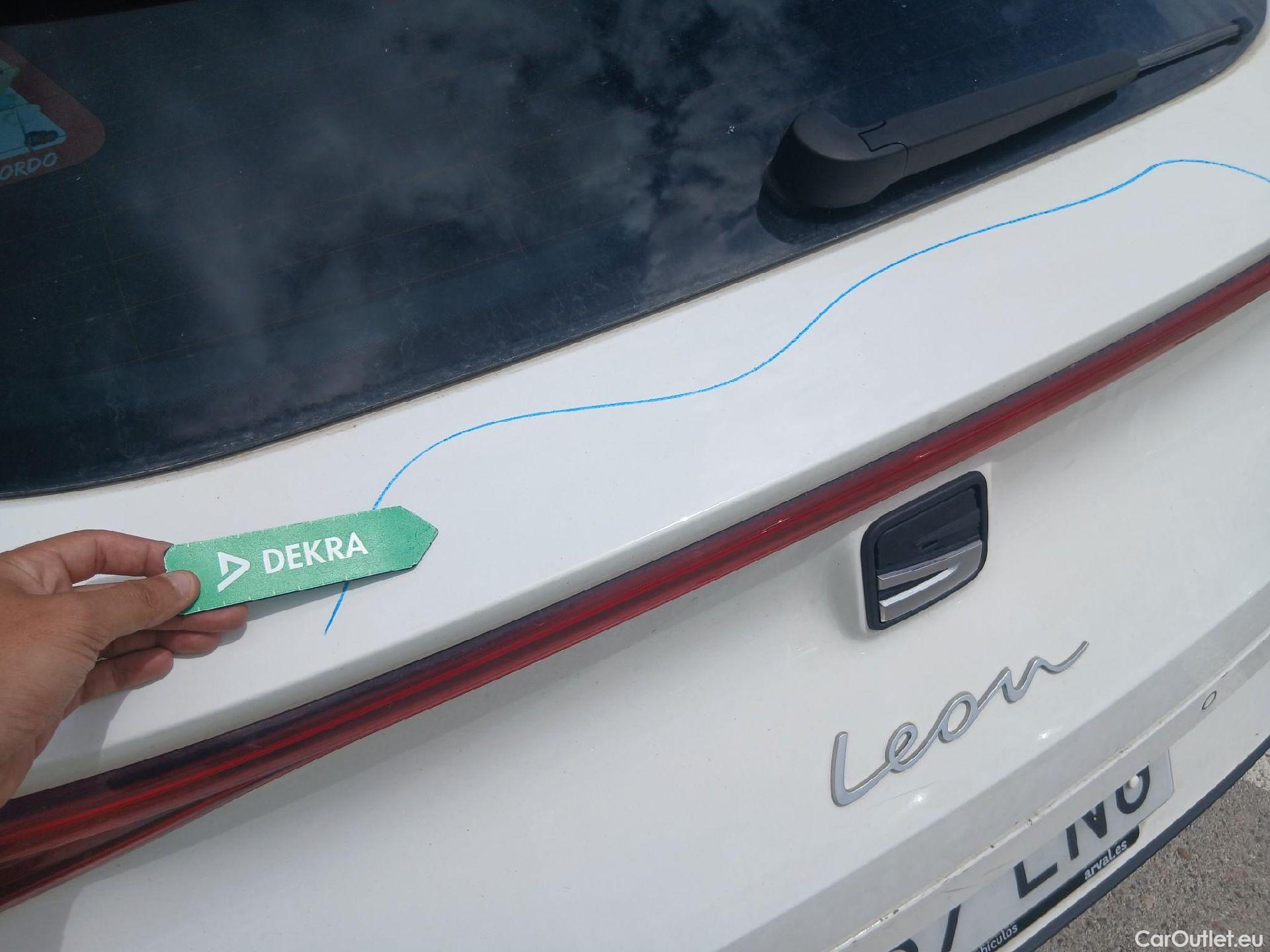  Seat  Leon SEAT Nuevo León / 2020 / 5P / familiar SP 1.4 e-Hybrid DSG S&S Xcellence Go L #17