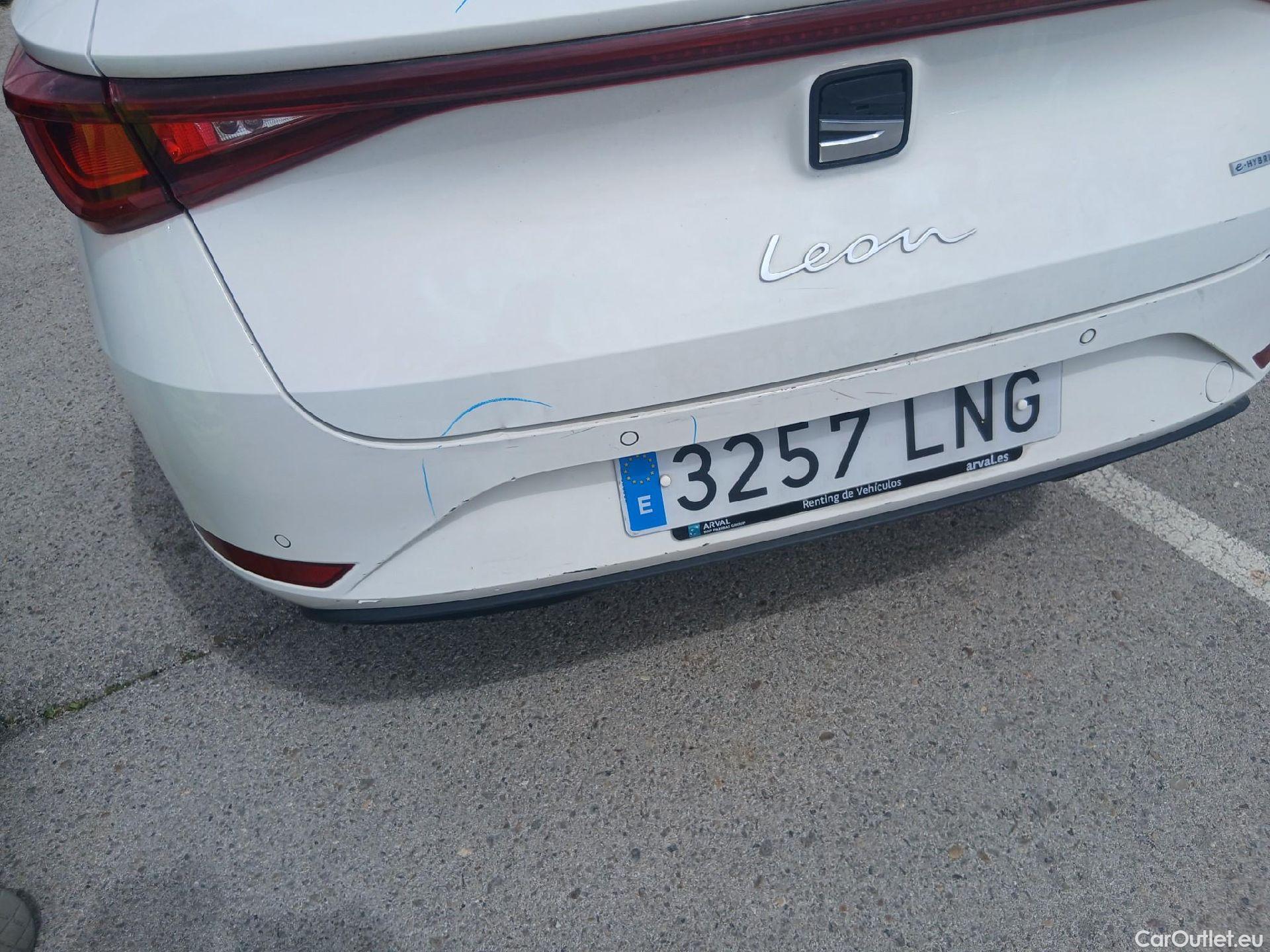  Seat  Leon SEAT Nuevo León / 2020 / 5P / familiar SP 1.4 e-Hybrid DSG S&S Xcellence Go L #19