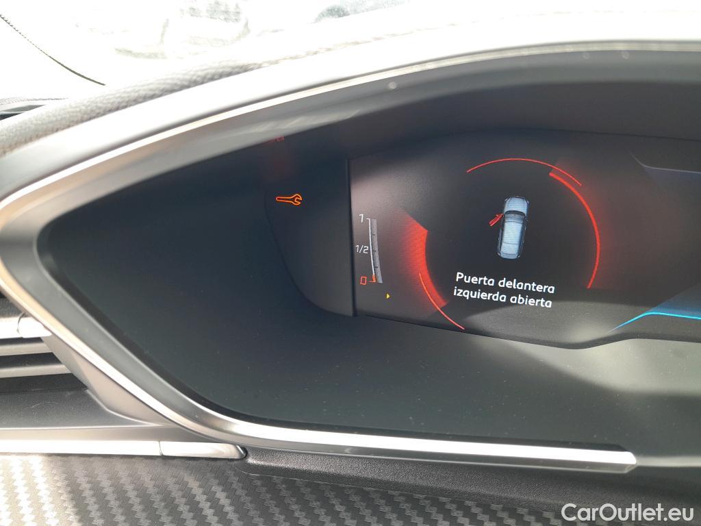  Peugeot  508 PEUGEOT  / 2018 / 5P / berlina con portón  5P Business Line BlueHDi 130 EAT8 (AC) #24