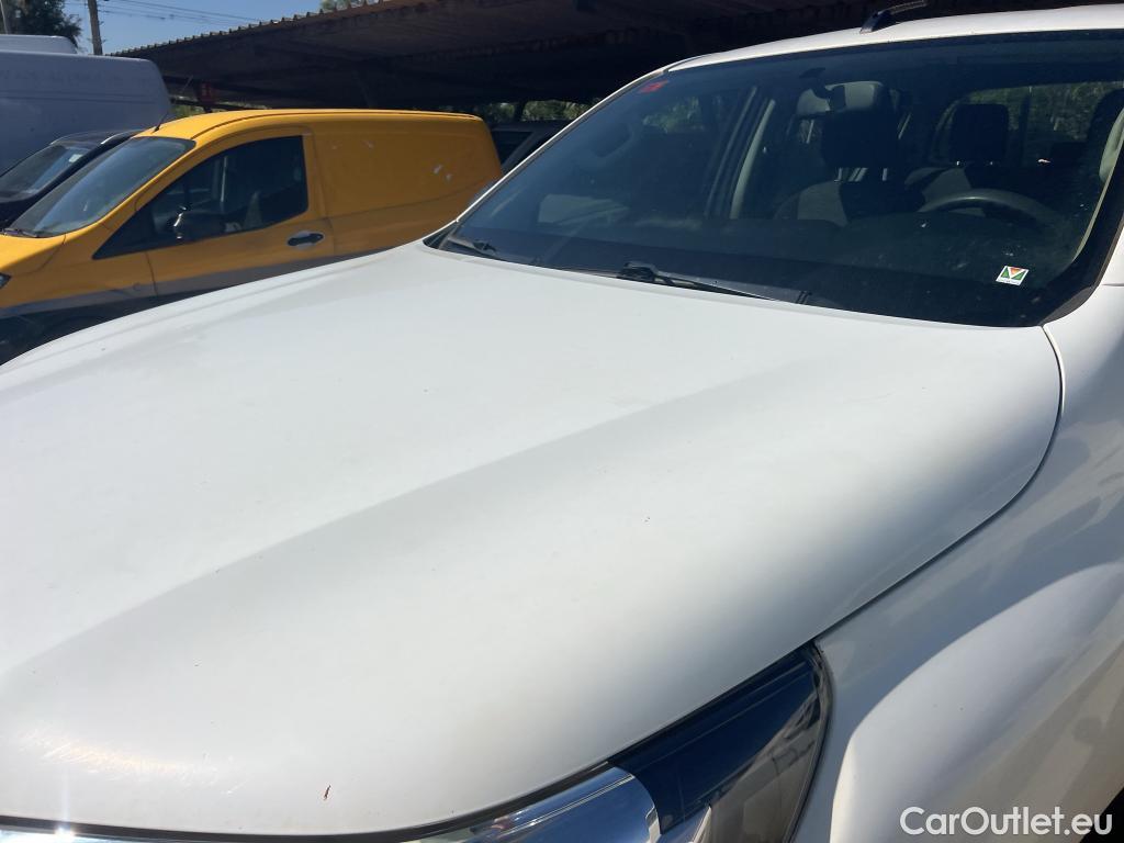  Toyota  Hilux TOYOTA  / 2016 / 4P / pickup 2.4 D-4D Cabina Doble GX #26