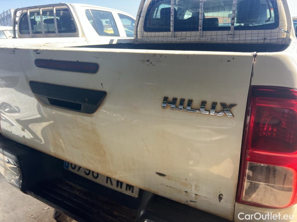  Toyota  Hilux TOYOTA  / 2016 / 4P / pickup 2.4 D-4D Cabina Doble GX #10