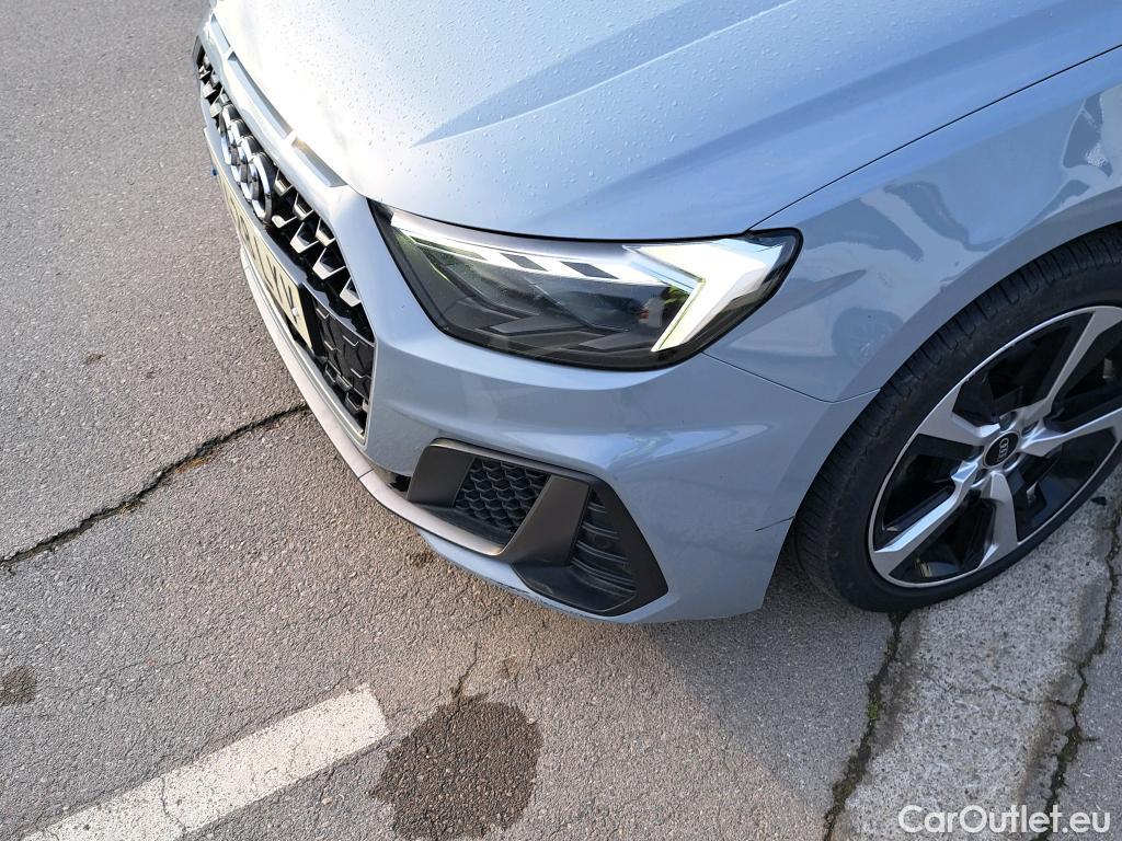  Audi  A1 Sportback AUDI A1 / 2018 / 5P / berlina con portón Sportback Adrenalin 30 TFSI 81kW S tron(SP) #11
