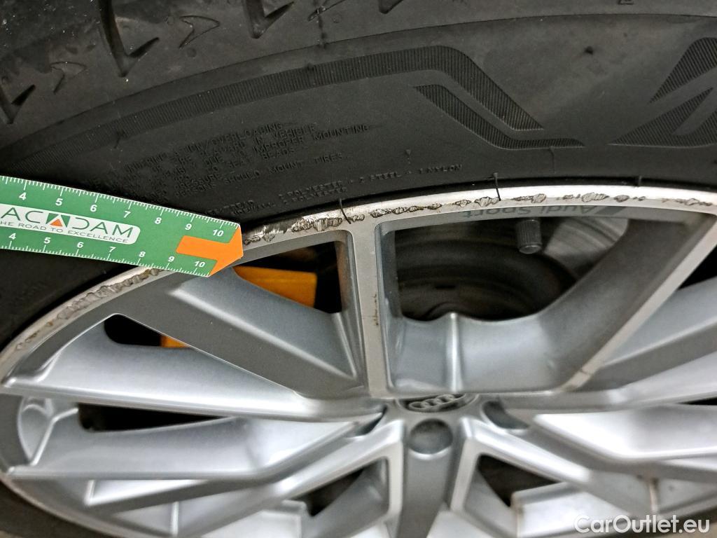  Audi  E-TRON AUDI  / 2019 / 5P / todoterreno Advanced 55 quattro #19