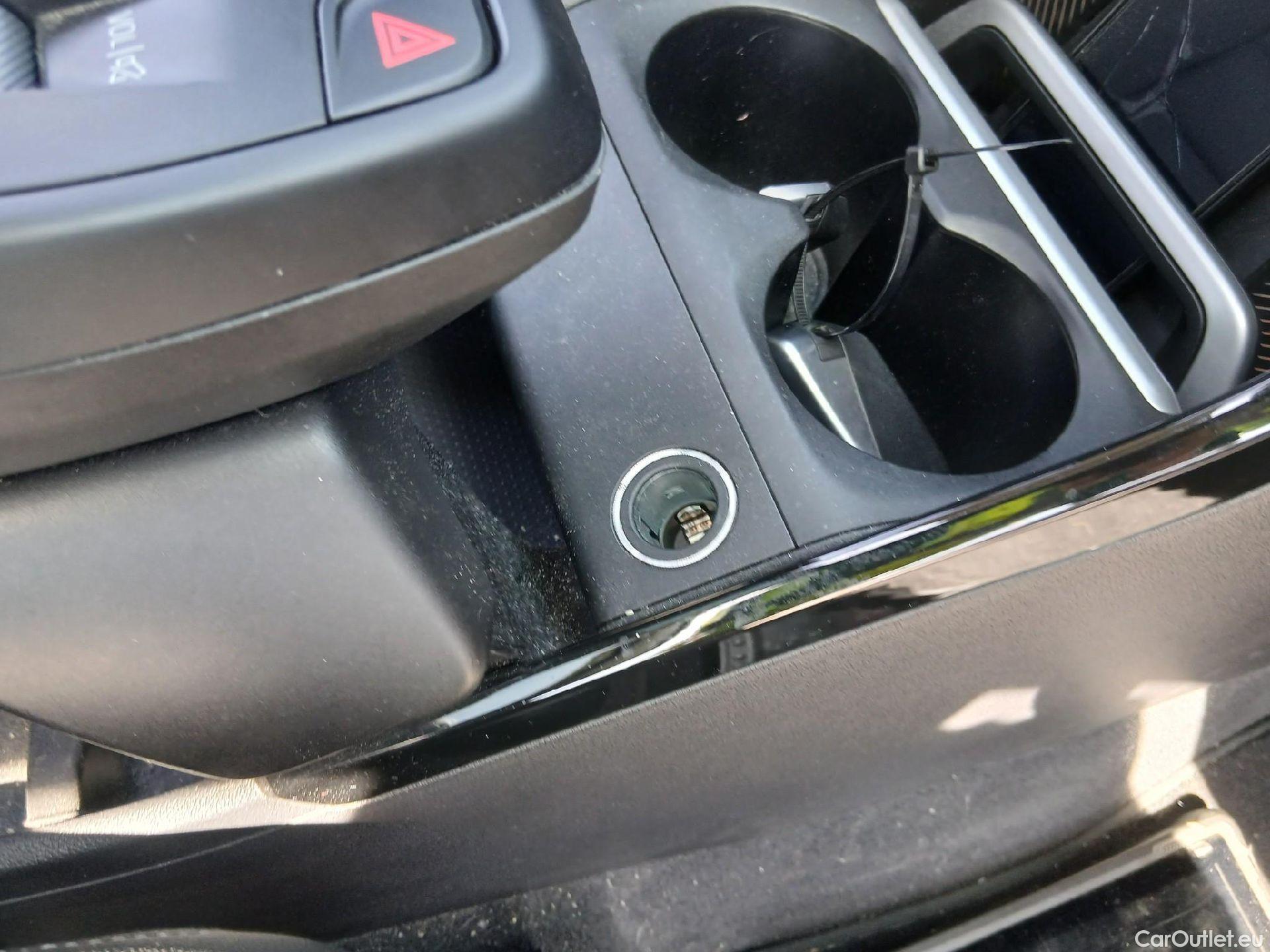  Bmw  X1 BMW  / 2022 / 5P / todoterreno sDrive18d #2
