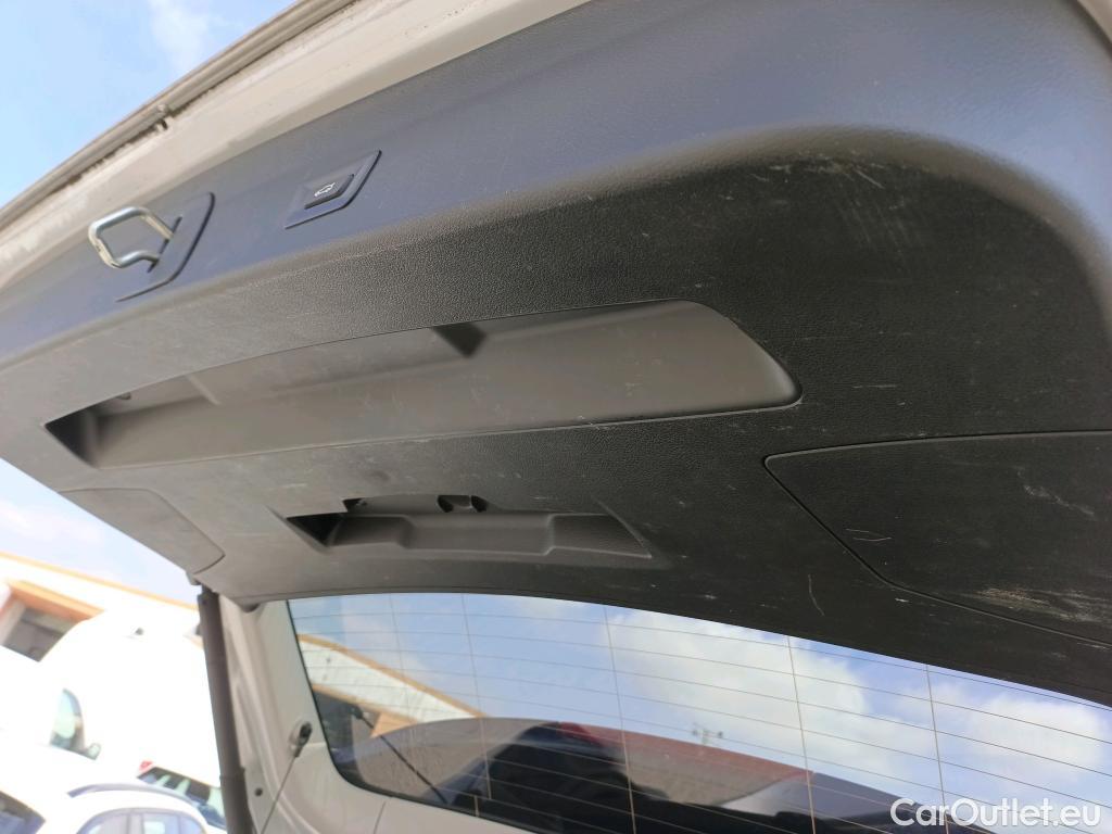  Bmw  X1 BMW  / 2019 / 5P / todoterreno sDrive18d Business #16