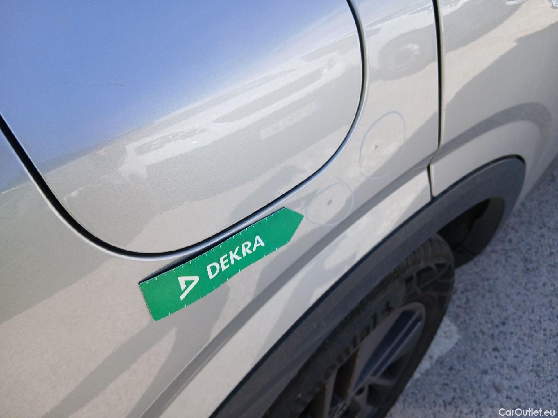  Nissan  Qashqai NISSAN  / 2021 / 5P / todoterreno DIG-T 103kW (140CV) mHEV 4x2 Acenta #18