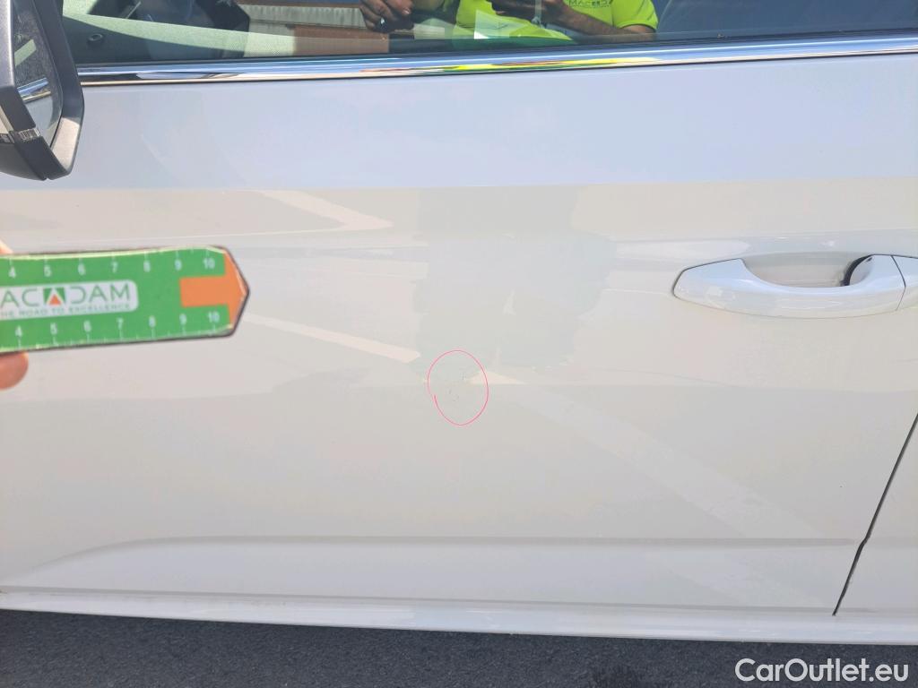  Skoda  KAMIQ SKODA  1.0 TSI 81kW (110CV) DSG Ambition (CX) #16