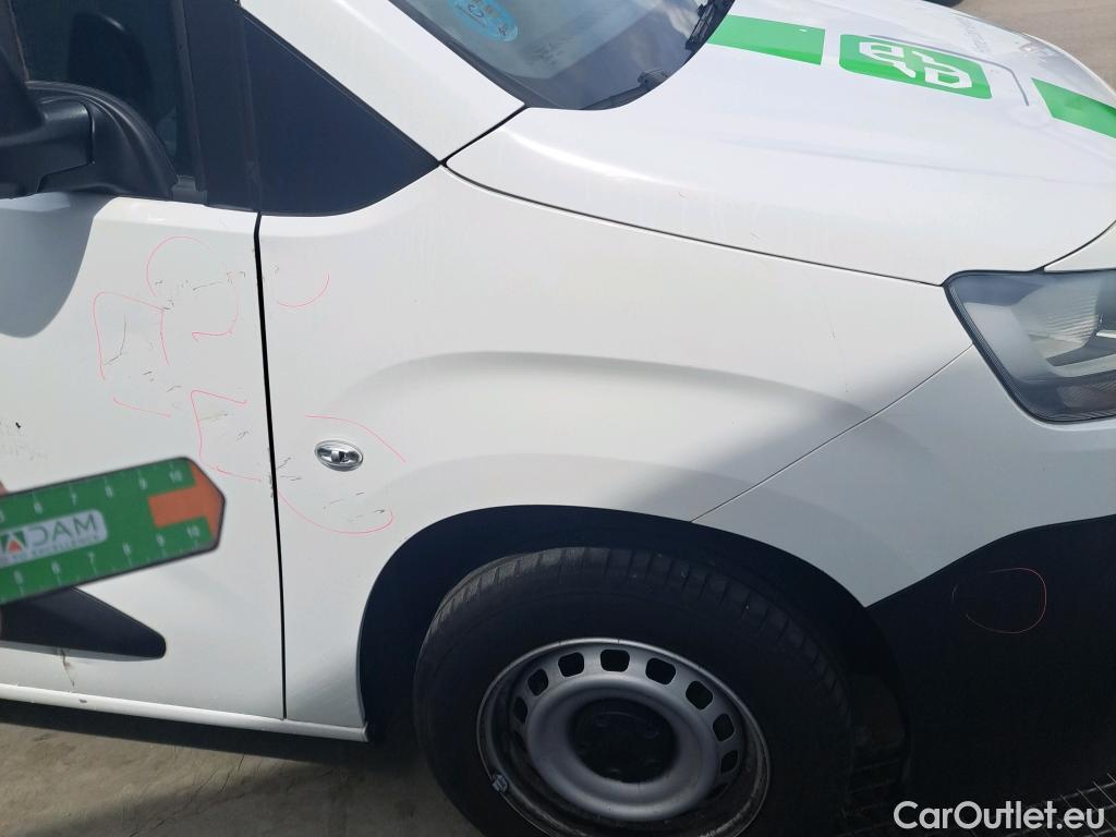  Citroen  Berlingo CITROEN  / 2018 / 4P / furgón derivado de turismo Talla M BlueHDi 100 #27
