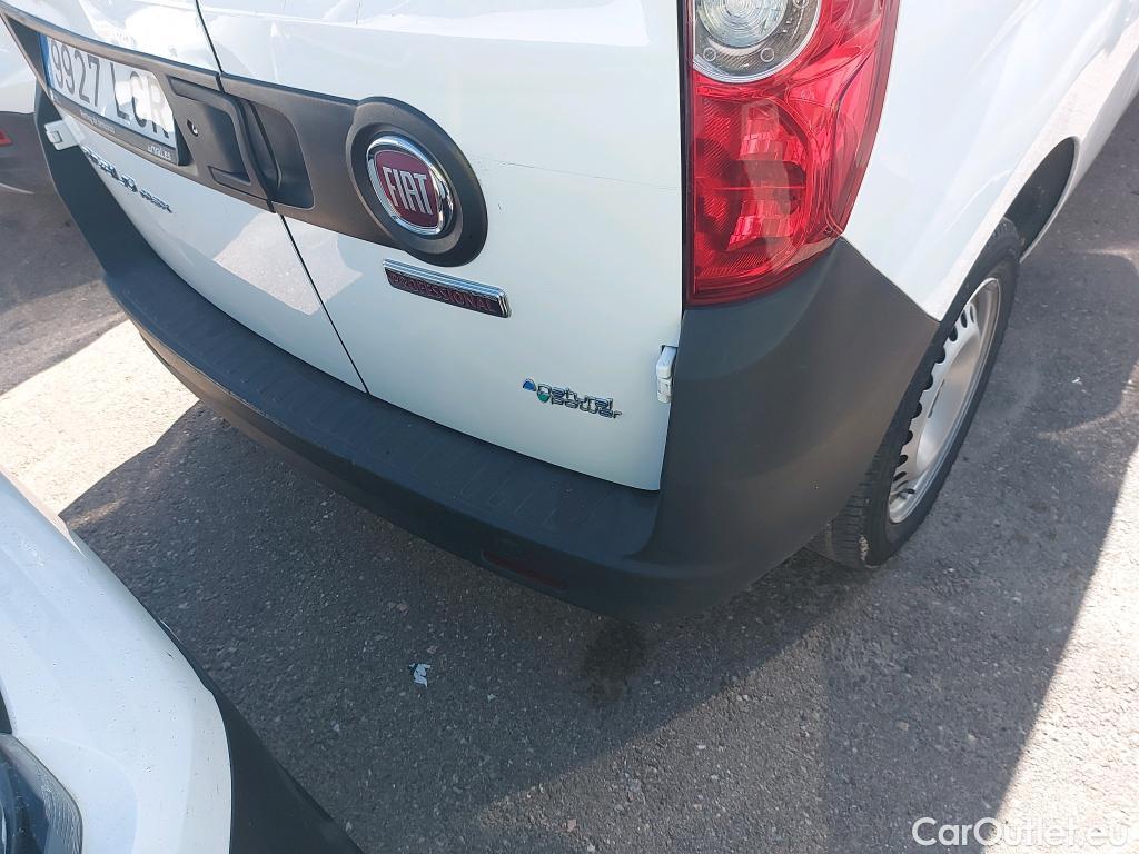  Fiat  Doblo FIAT Doblò Cargo/2015/4P/furgón derivado de turismo Cargo Maxi Base Plus 1.4 Tjet 89kW GNC #16