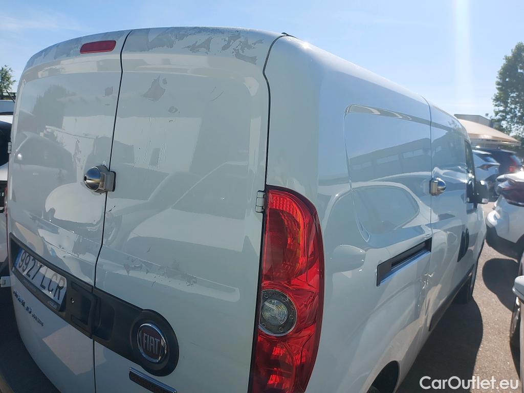  Fiat  Doblo FIAT Doblò Cargo/2015/4P/furgón derivado de turismo Cargo Maxi Base Plus 1.4 Tjet 89kW GNC #4