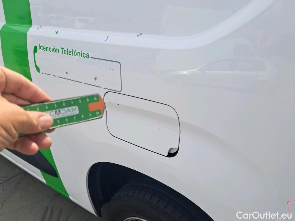  Citroen  Berlingo CITROEN  / 2018 / 4P / furgón derivado de turismo Talla M BlueHDi 100 #36