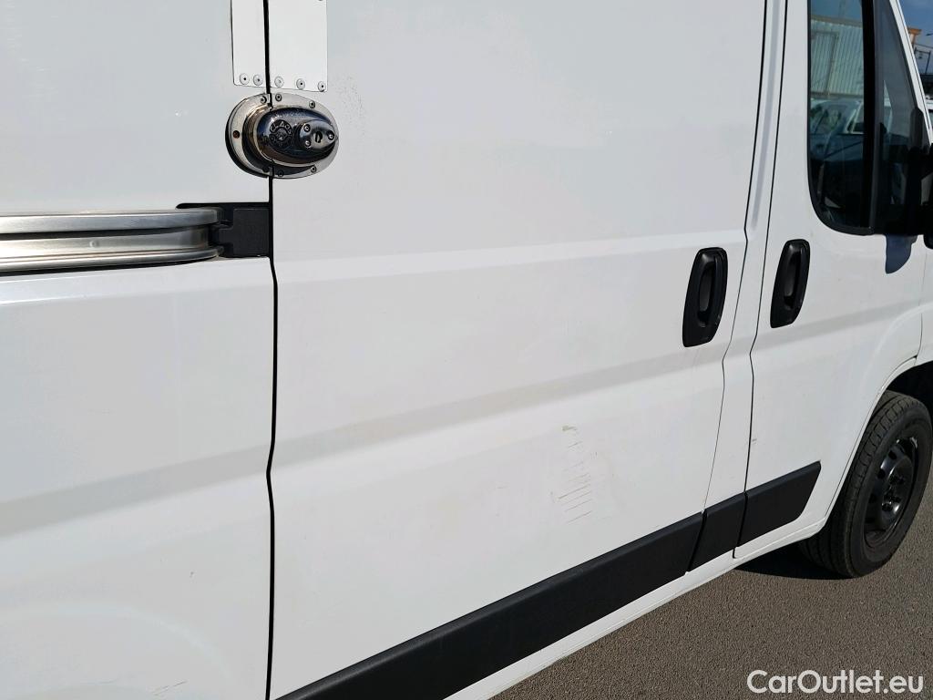 Peugeot  Boxer PEUGEOT  / 2014 / 4P / furgón Pack 330 L1 H1 BHDI 88kW(120CV) S&S 6 V. #9