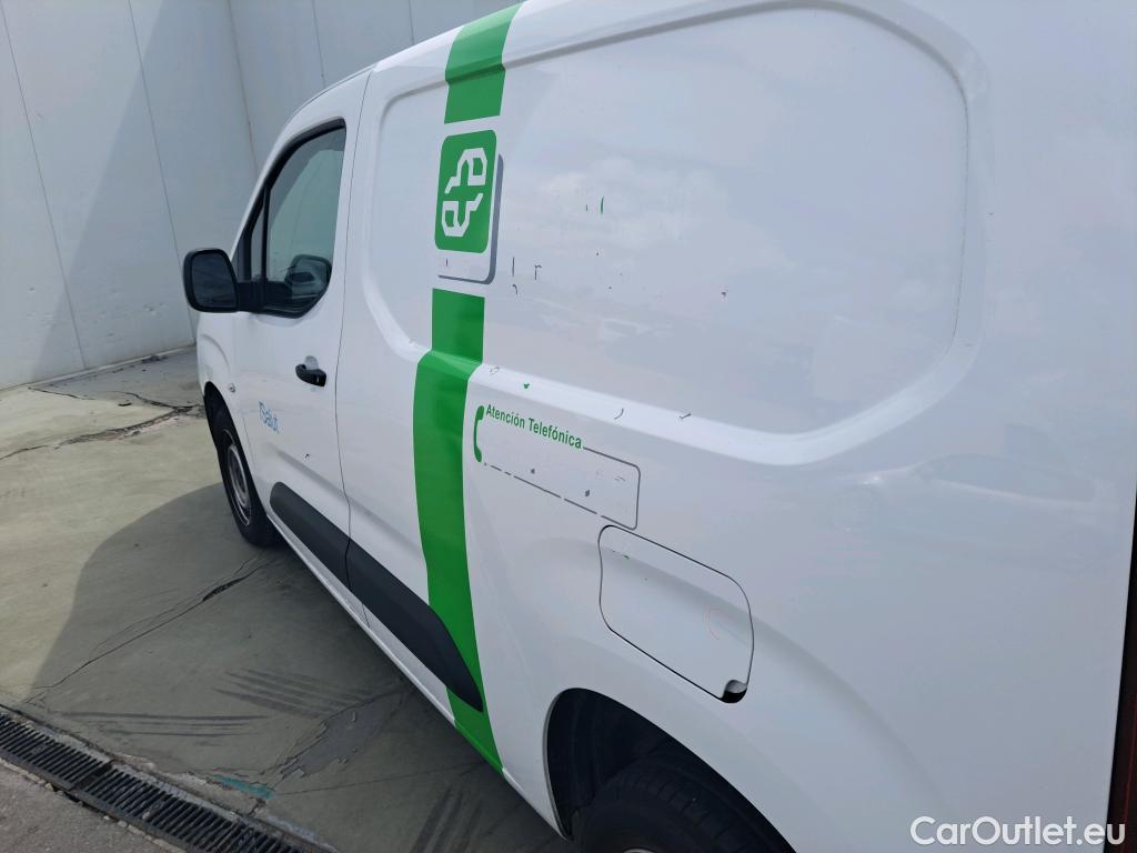  Citroen  Berlingo CITROEN  / 2018 / 4P / furgón derivado de turismo Talla M BlueHDi 100 #17