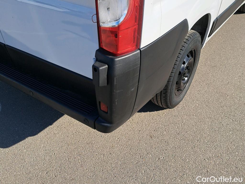  Peugeot  Boxer PEUGEOT  / 2014 / 4P / furgón Pack 330 L1 H1 BHDI 88kW(120CV) S&S 6 V. #32