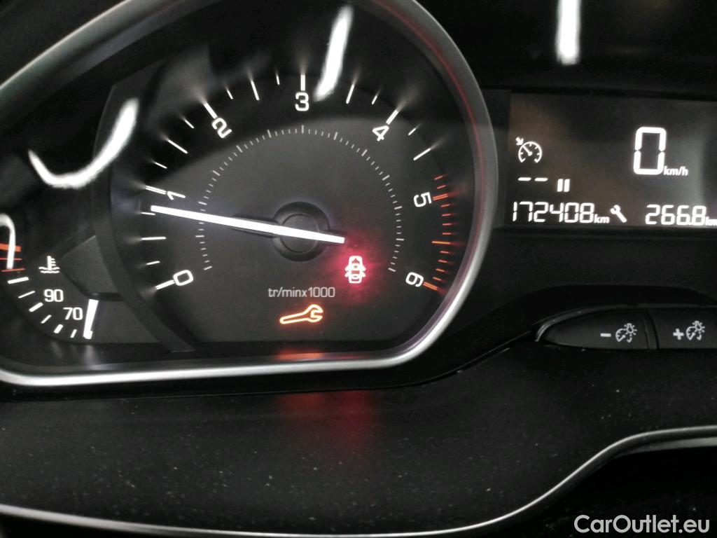  Peugeot  208  Affaire Premium Pack 1.5 HDi 100CV BVM6 E6dT #32