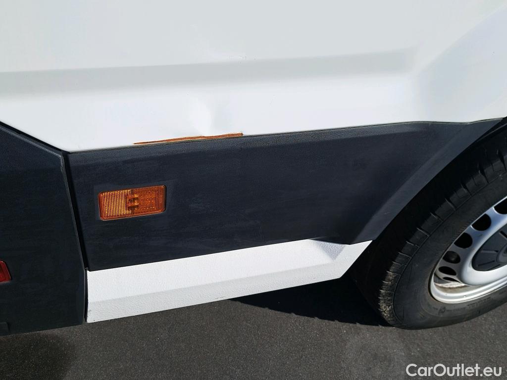  Volkswagen  Crafter VOLKSWAGEN  / 2017 / 4P / furgón 35 Furgón BM TN L3H2 2.0TDI 103kW(140CV) #9