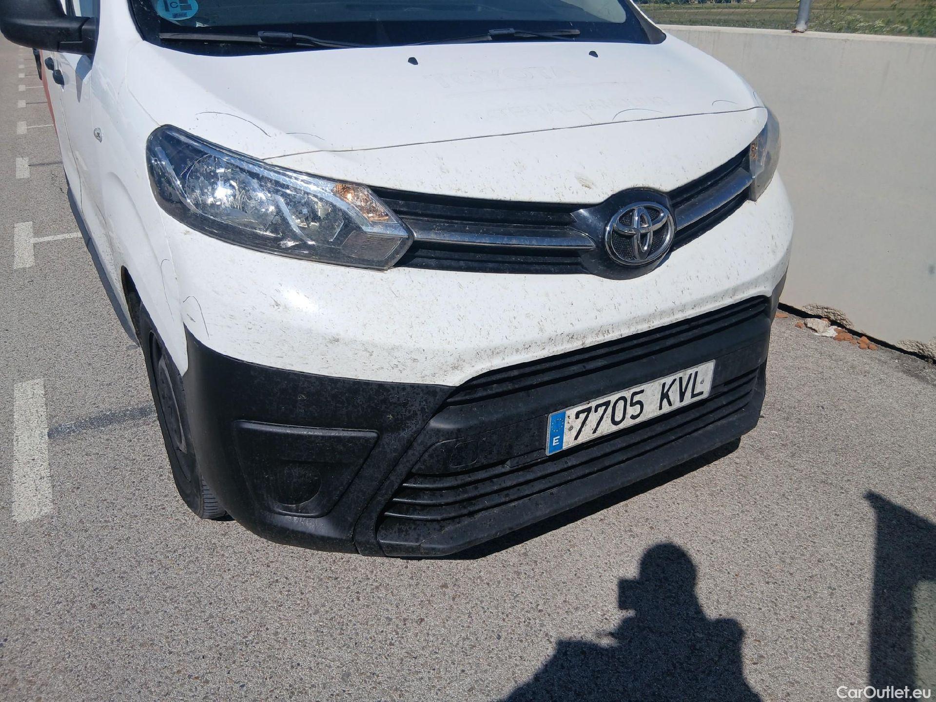  Toyota  Proace TOYOTA  / 2016 / 4P / furgón FU. MEDIO (L1) 2.0D 90kW COMFORT CARGA + #2