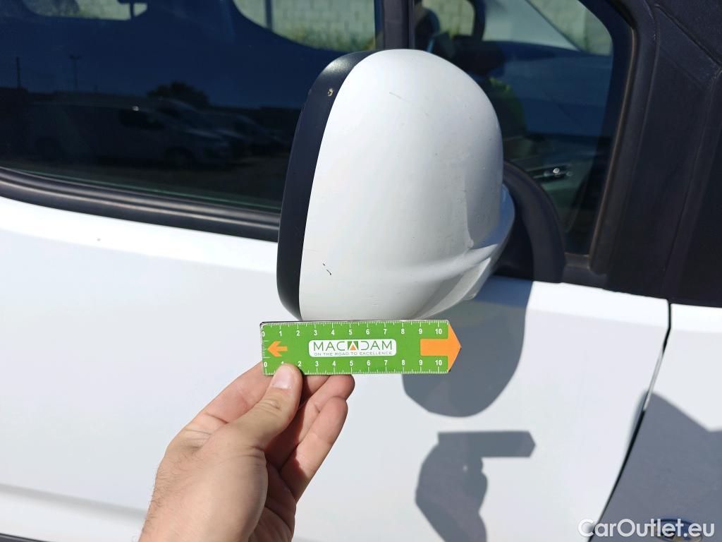  Citroen  Berlingo CITROEN  / 2018 / 5P / monovolumen compacto Talla M BlueHDi 100 S&S FEEL #42
