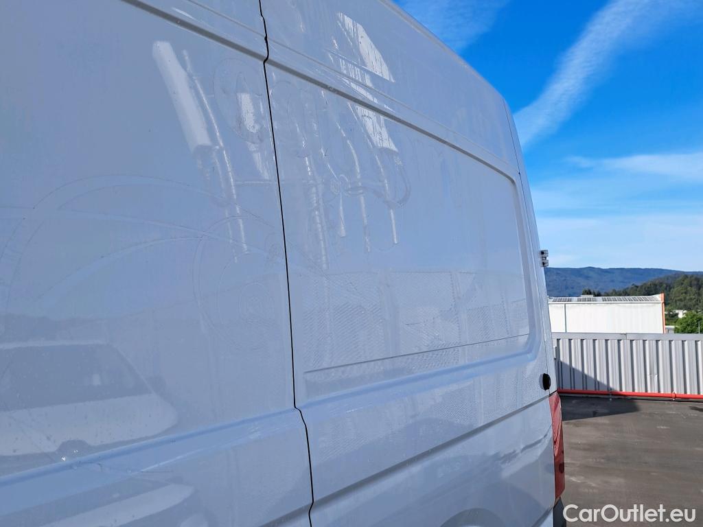  Volkswagen  Crafter VOLKSWAGEN  / 2017 / 4P / furgón 35 Furgón BM TN L3H2 2.0TDI 103kW(140CV) #24