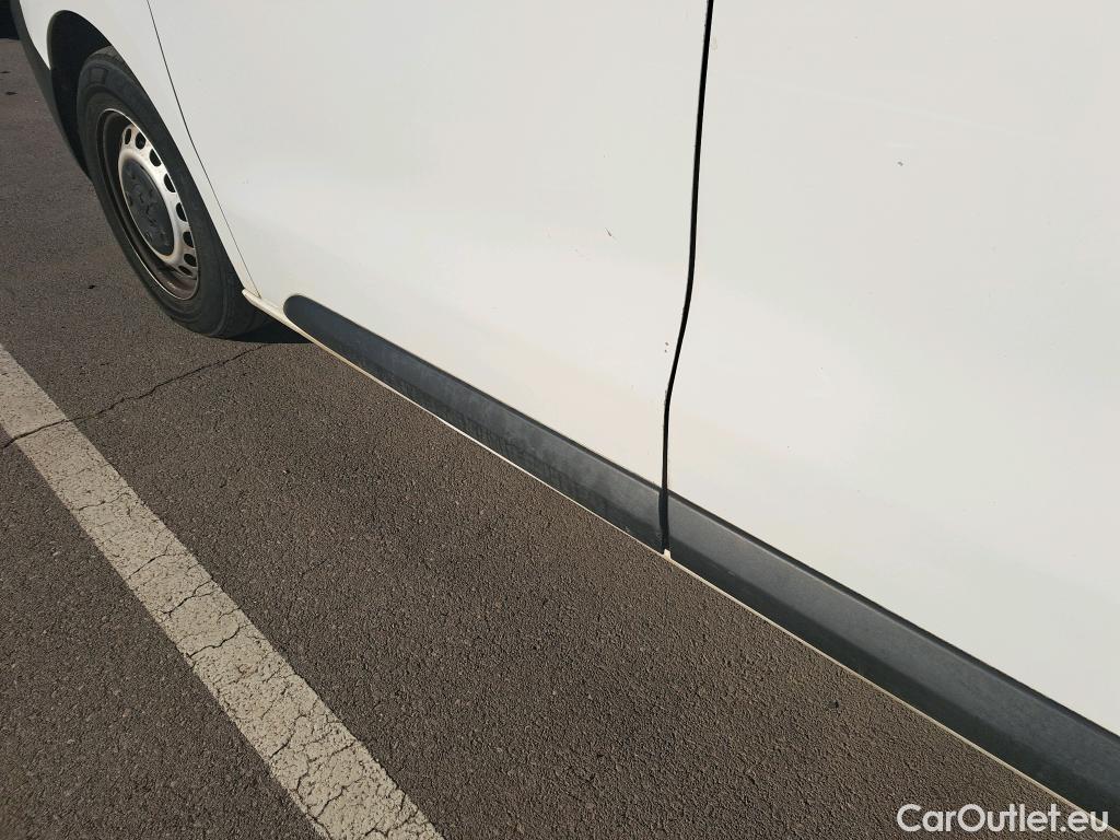  Peugeot  Expert PEUGEOT  / 2016 / 4P / furgón Furgón Premium 1.5 BlueHDi 100 Standard (AC) #69