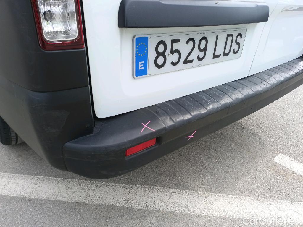  Renault  Trafic RENAULT  / 2019 / 4P / furgón Furgón 27 L1H1 Energy BluedCi 88 kW #29