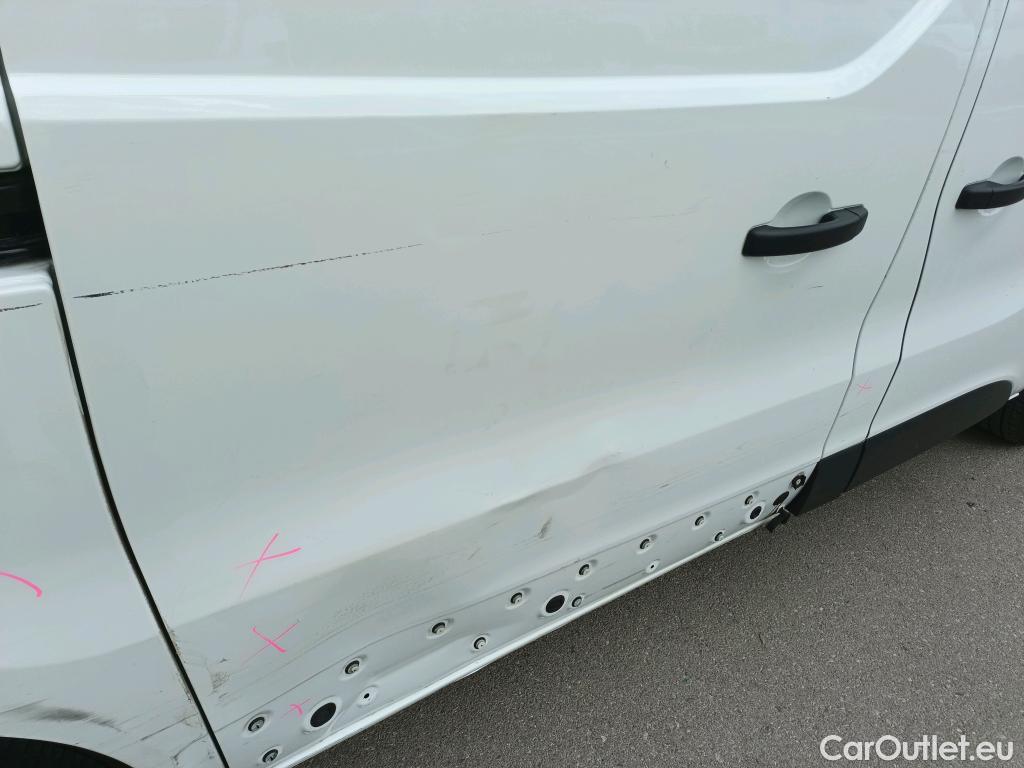  Renault  Trafic RENAULT  / 2019 / 4P / furgón Furgón 27 L1H1 Energy BluedCi 88 kW #8