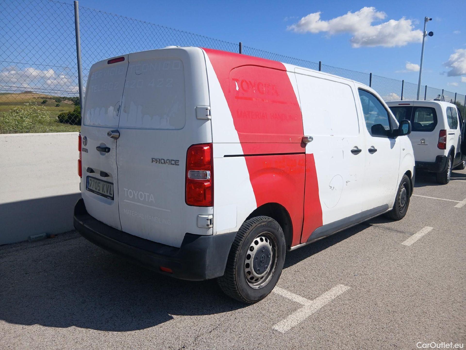  Toyota  Proace TOYOTA  / 2016 / 4P / furgón FU. MEDIO (L1) 2.0D 90kW COMFORT CARGA + #24