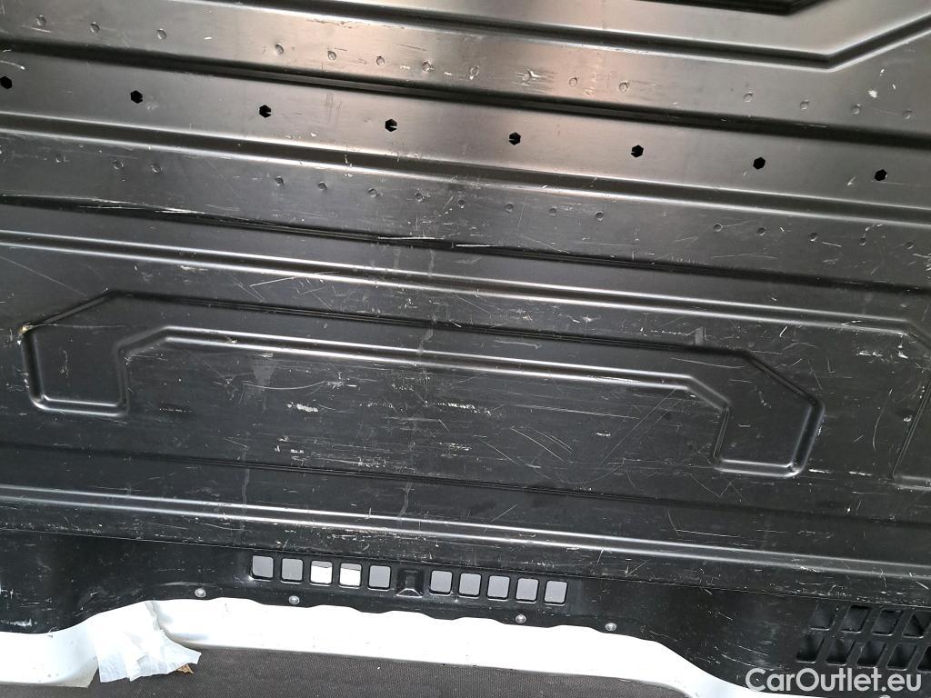  Volkswagen  Crafter VOLKSWAGEN  / 2017 / 4P / furgón 35 Furgón BM TN L3H2 2.0TDI 103kW(140CV) #28