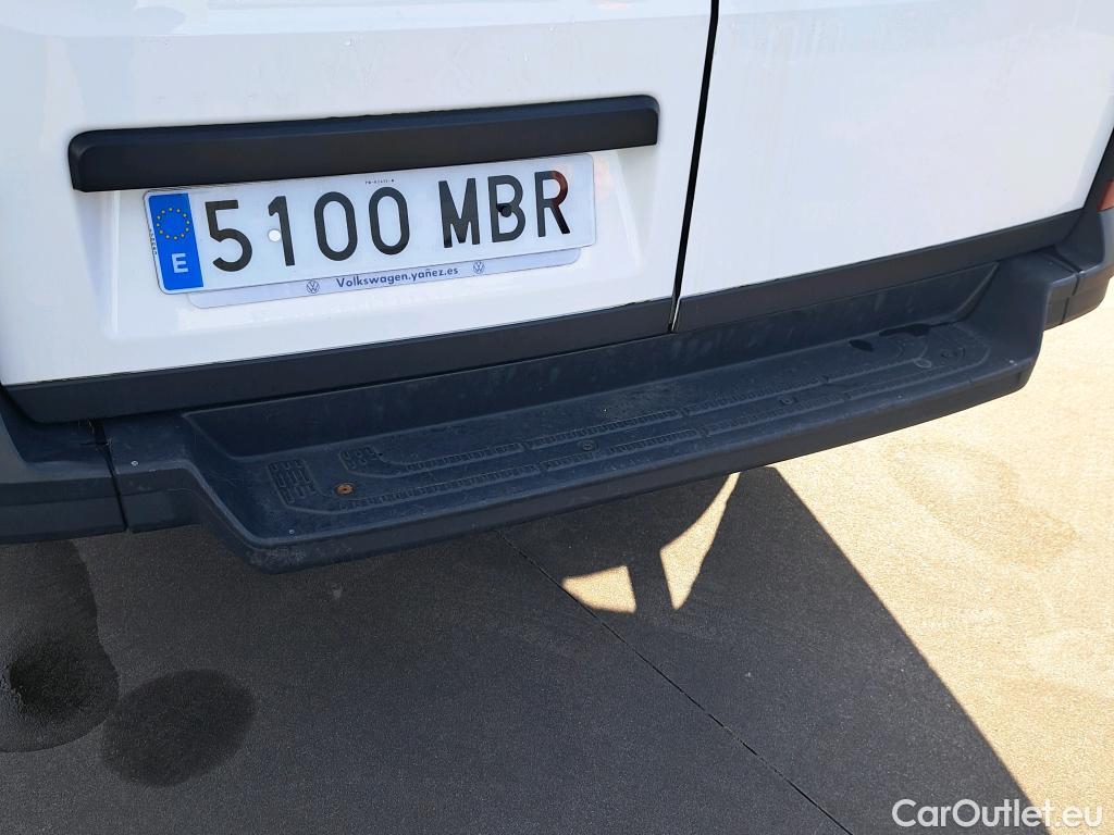  Volkswagen  Crafter VOLKSWAGEN  / 2017 / 4P / furgón 35 Furgón BM TN L3H2 2.0TDI 103kW(140CV) #34
