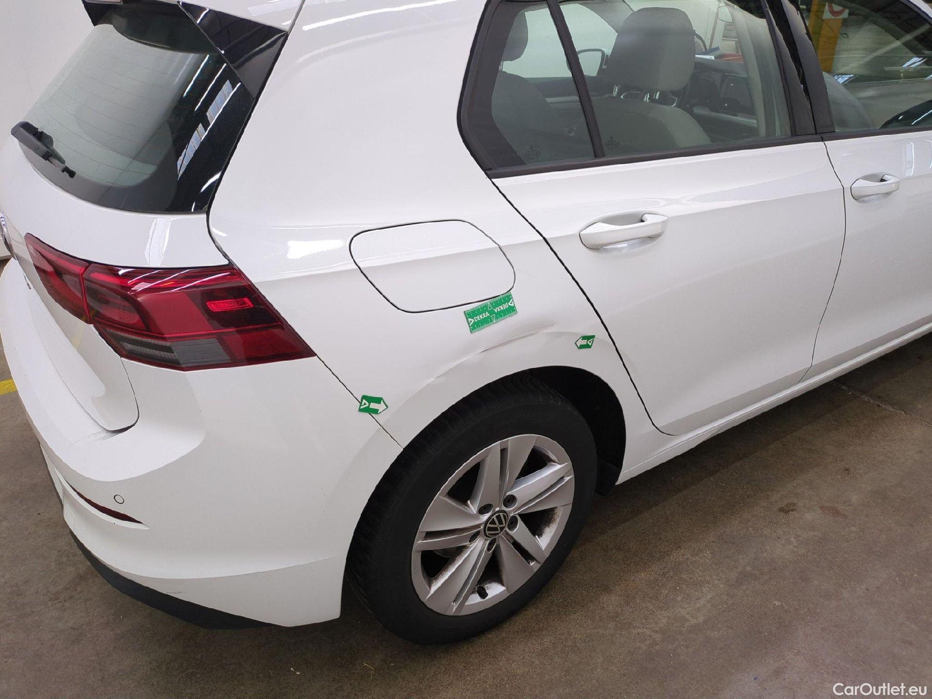  Volkswagen  Golf  VOLKSWAGEN / 2020 / 5P / Berline / VU 2.0 TDI SCR 115 BVM6 Life Soci Busi 1st #50