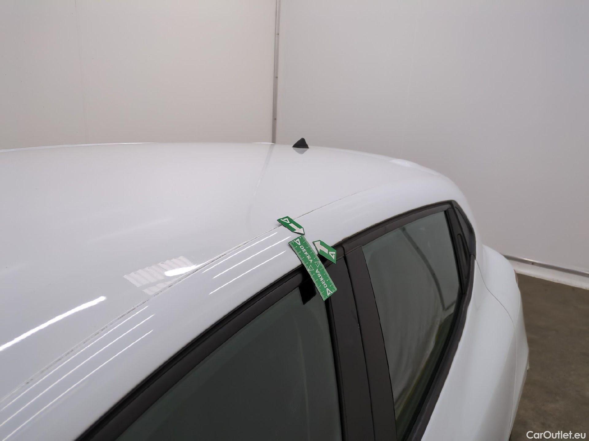  Renault  Clio  IV Air MediaNav 1.5 dCi 75CV BVM5 E6 #73