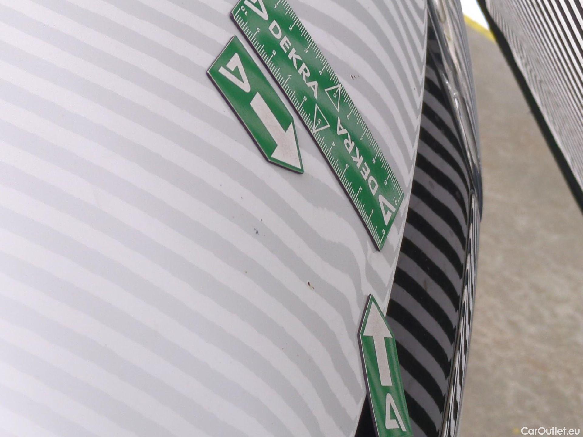  Renault  Clio  IV Air MediaNav 1.5 dCi 75CV BVM5 E6 #41
