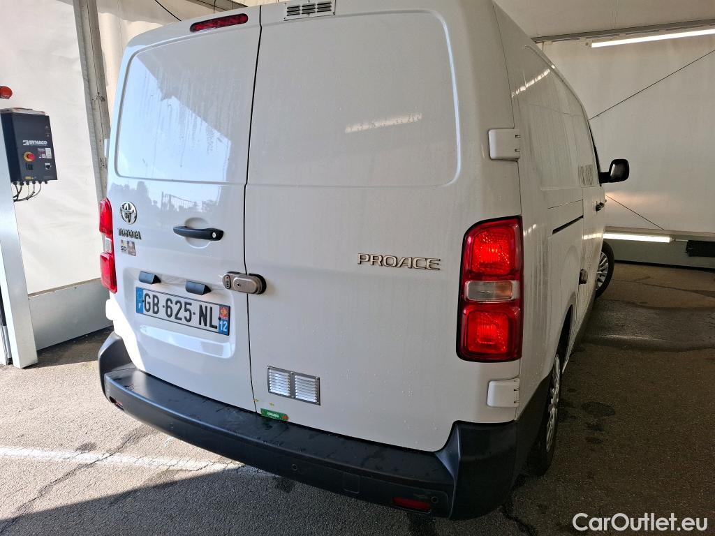  Toyota  Proace TOYOTA  / 2016 / 4P / Fourgon tôlé 2.0 D LONG 120 D-4D BUSINESS #32