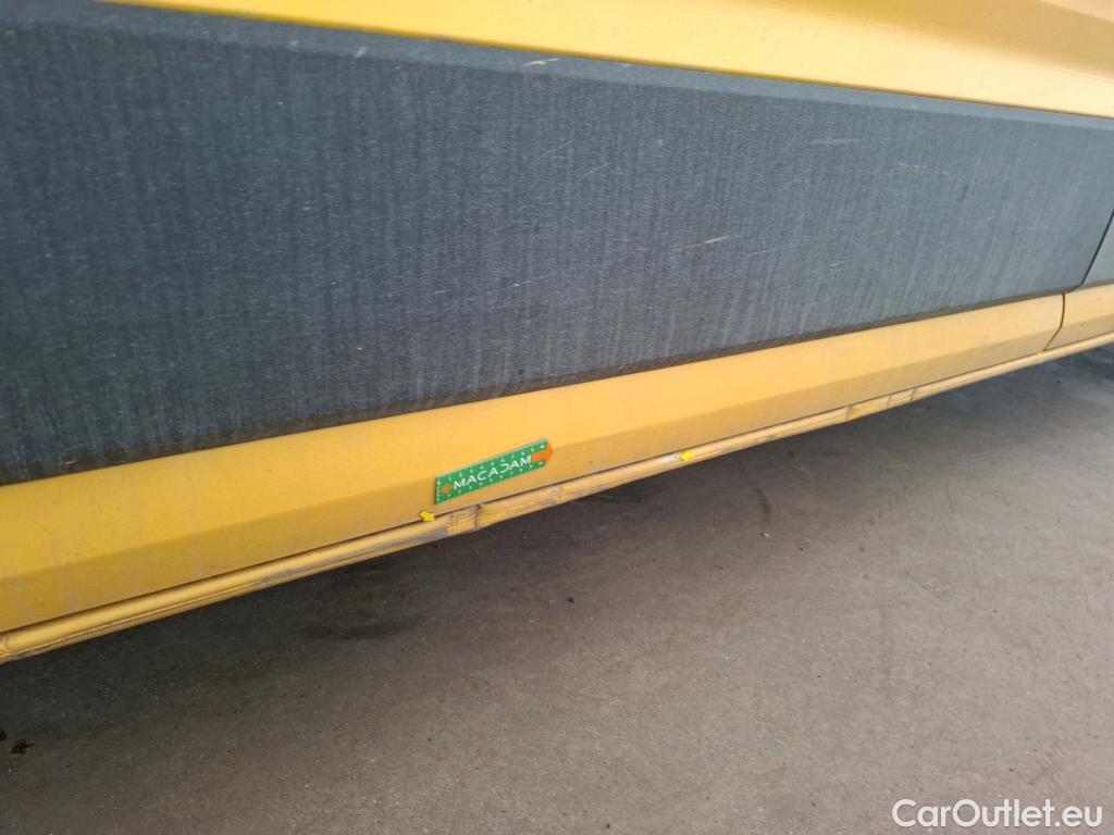  Volkswagen  Crafter  Fourgon Fourgon 35 lang mit Hochdach FWD 2.0 140CV BVM6 #22