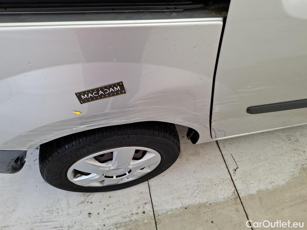  Renault  Kangoo  Express Extra (Série Spéciale) 1.5 dCi 90CV BVM5 E6 #11