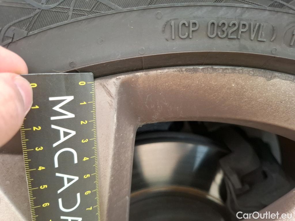 Audi  A4  Berline 30 TDI S line 2.0 TDI 135CV BVA7 E6d #16