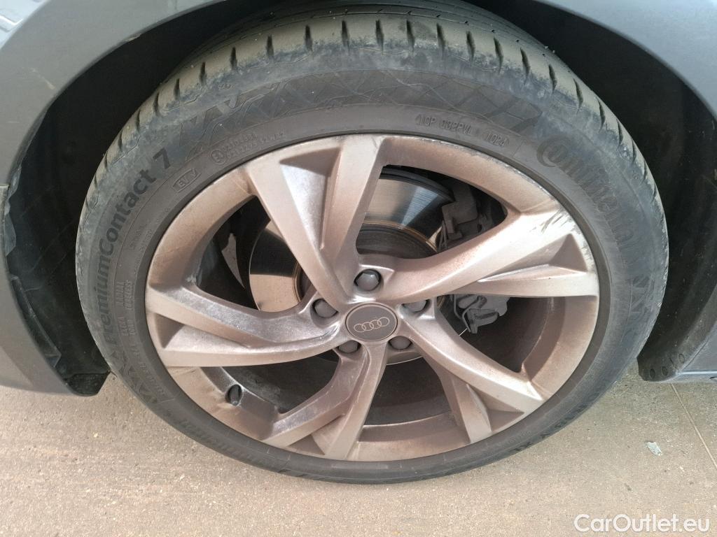  Audi  A4  Berline 30 TDI S line 2.0 TDI 135CV BVA7 E6d #14